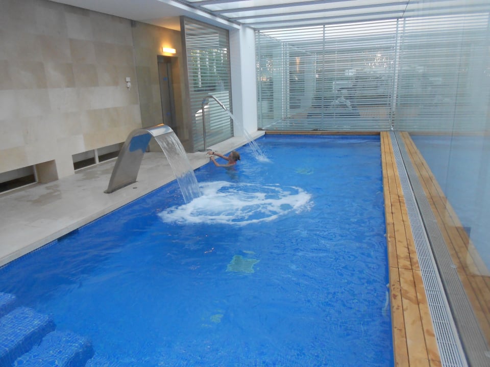 Am Ende des Pool --> Gym. Bereich Hotel S'Agaro
