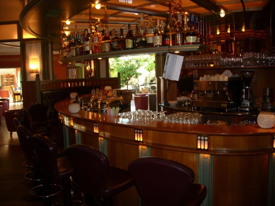 Blick auf die Bar Lake Spa Hotel SEELEITEN