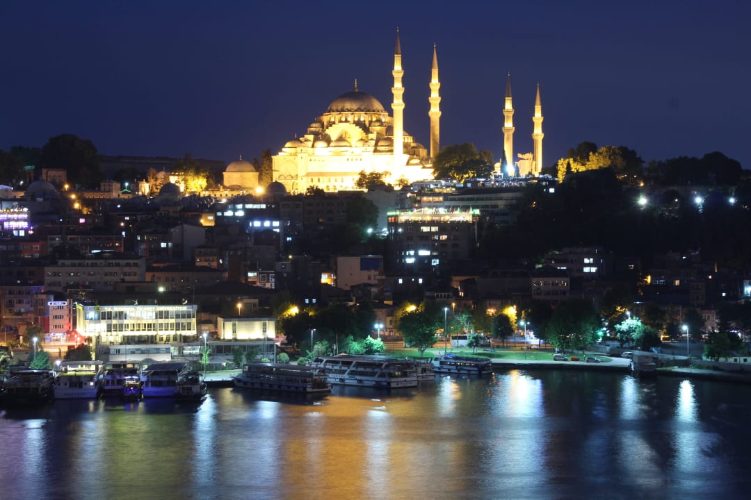Ausblick von der Rooftopbar Istanbul Golden City Hotel