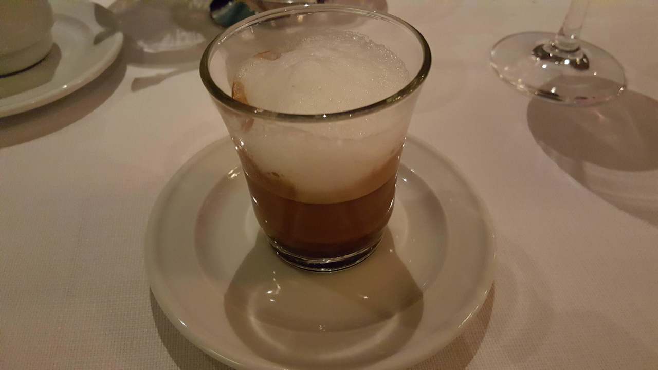 Espresso Macchiato beim Gourmet JOIA Paraiso by Iberostar