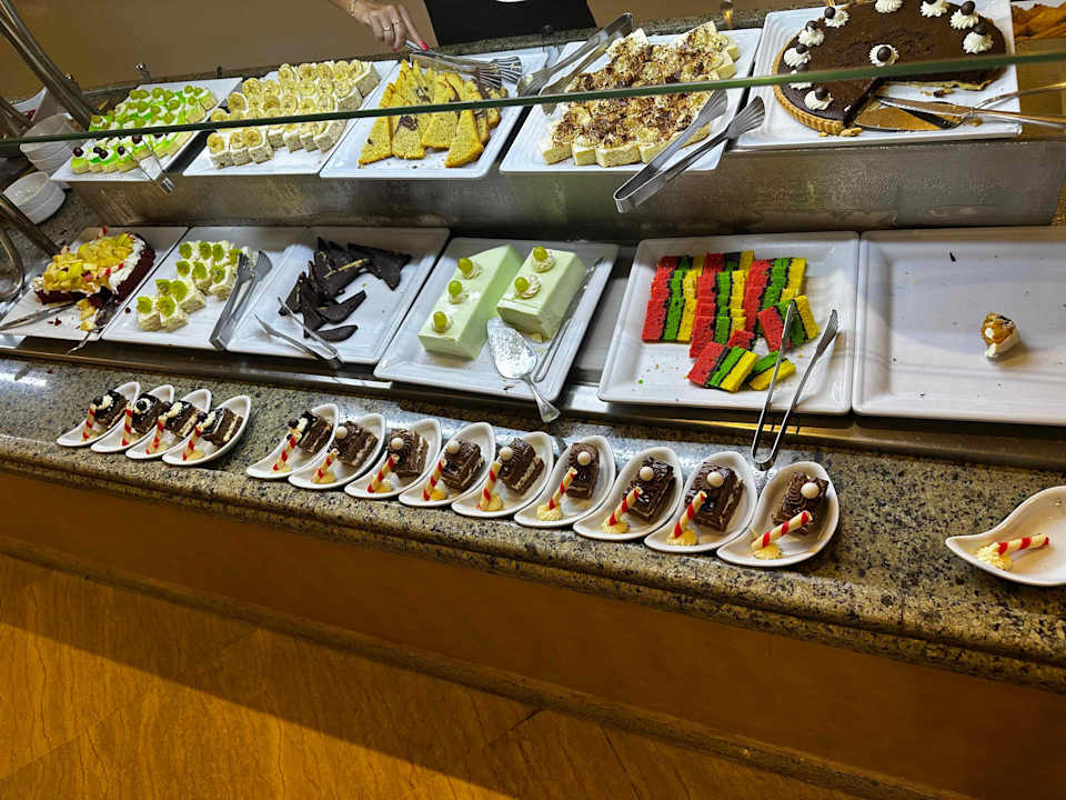 Gastro Three Corners Sea Beach Resort