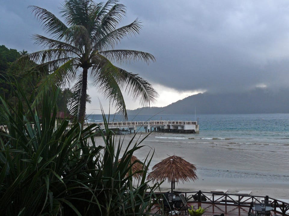 Anderes Wetter Hotel Bubu Long Beach Resort