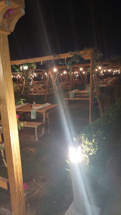 Gastro SUNRISE Crystal Bay Resort