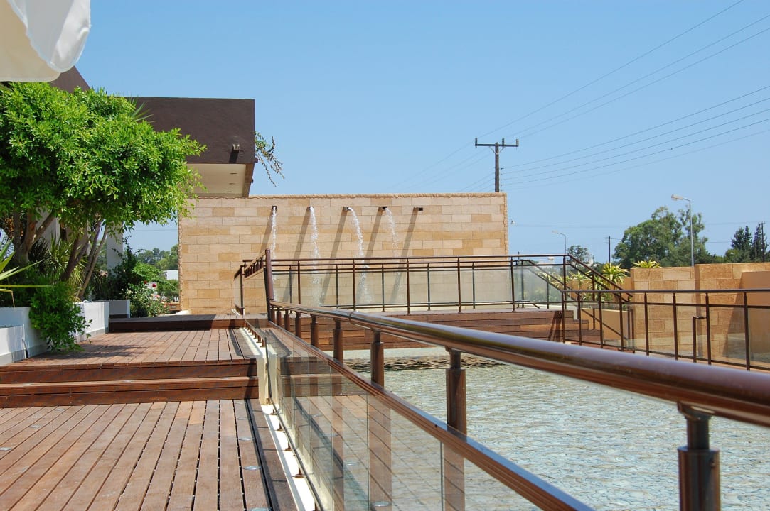 Fontanna - basen Anavadia Hotel