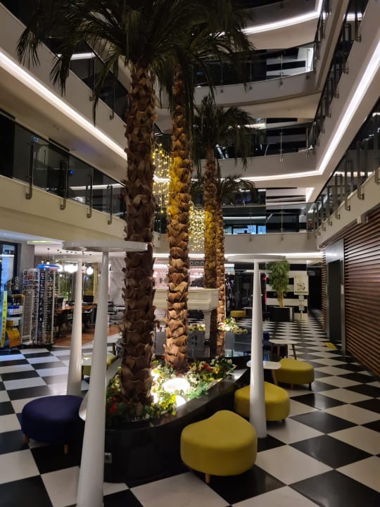 Lobby Sunprime C-Lounge