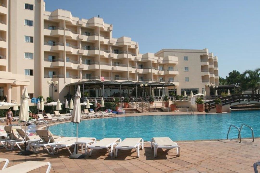 Blick auf die beiden Hotels PortoBay Falésia