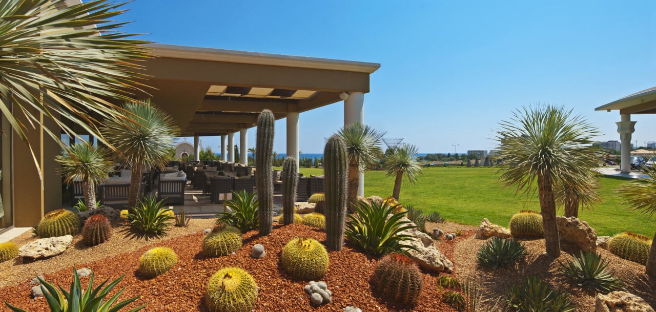 Crystal_Lounge_Bar_Terrace La Marquise Luxury Resort Complex