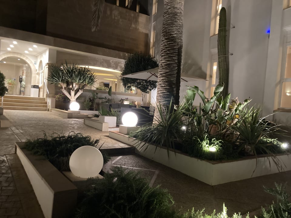 Gartenanlage Universal Hotel Cabo Blanco - Adults Only