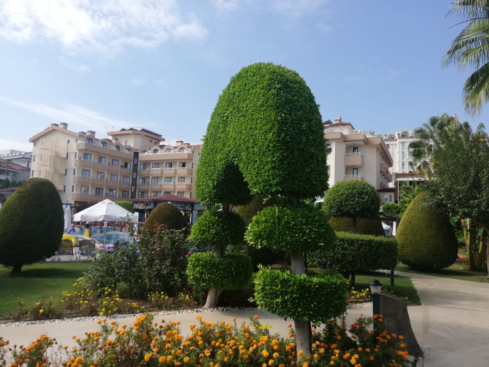 Gartenanlage Grand Seker Hotel