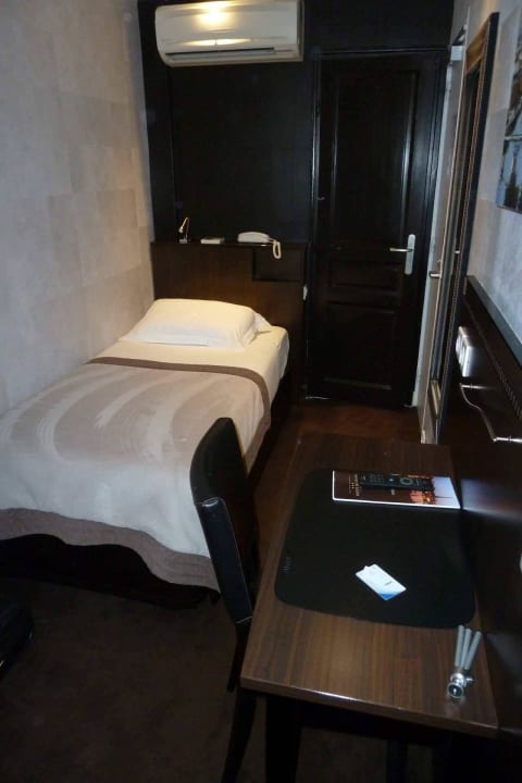 Schlafzimmer Hotel De La Paix Tour Eiffel