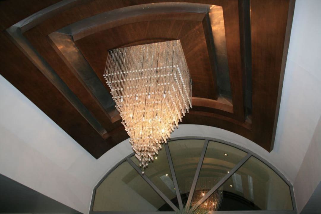 Hall Seaden Corolla Hotel