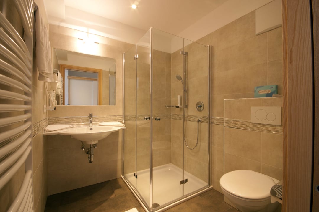 Eines unser neu gestalteten Bäder Alpenhotel Ratsberg