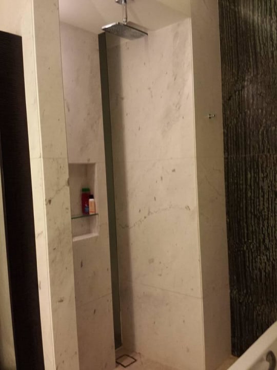 Regendusche Park Hyatt Abu Dhabi Hotel and Villas