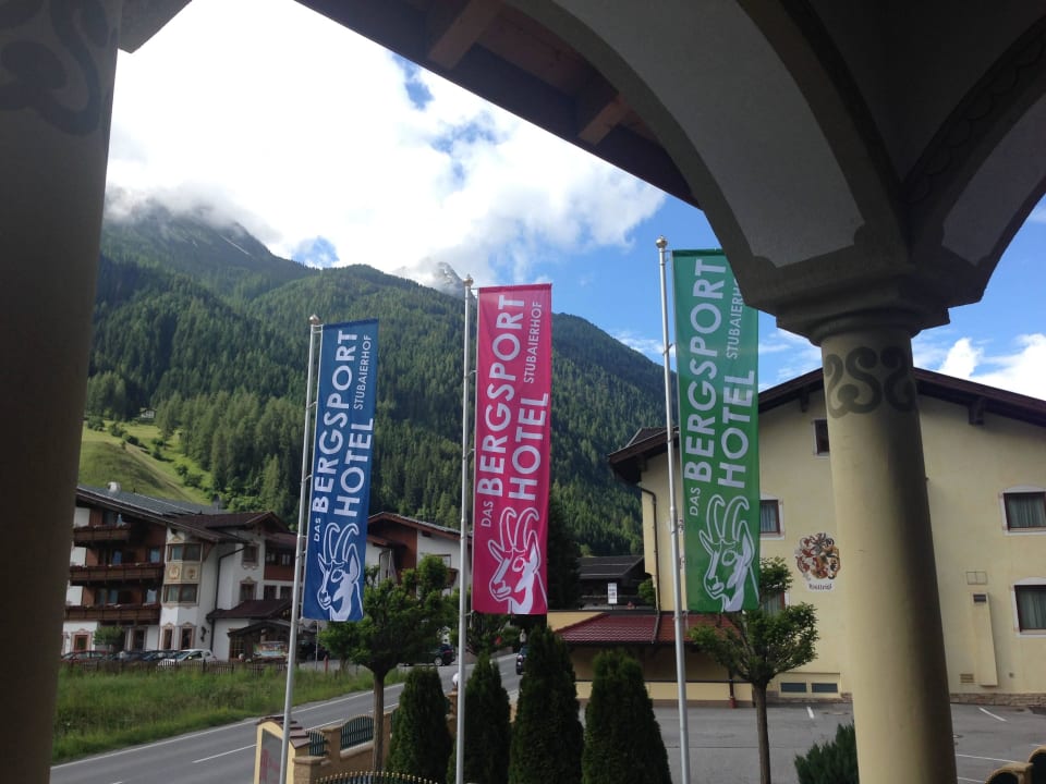 Hoteleingang Hotel Der Stubaierhof Neustift