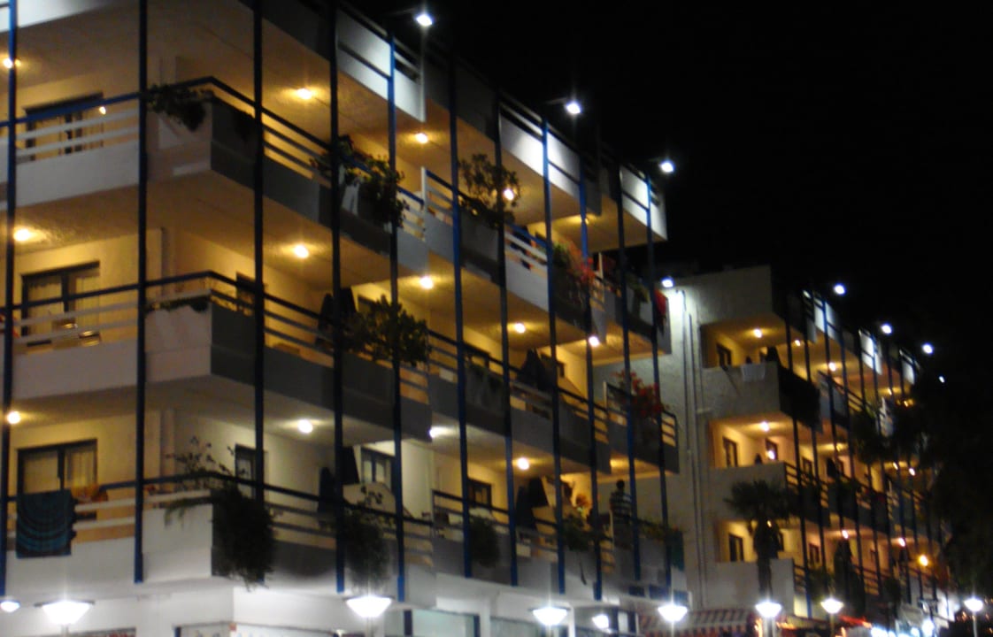 Main hotel complex Hotel Kassavetis