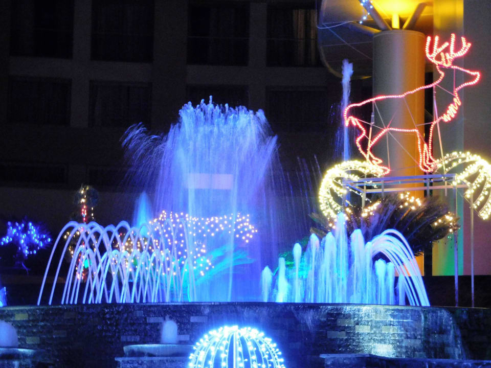 Licht u. Wasserspiele Fame Residence Lara & Spa