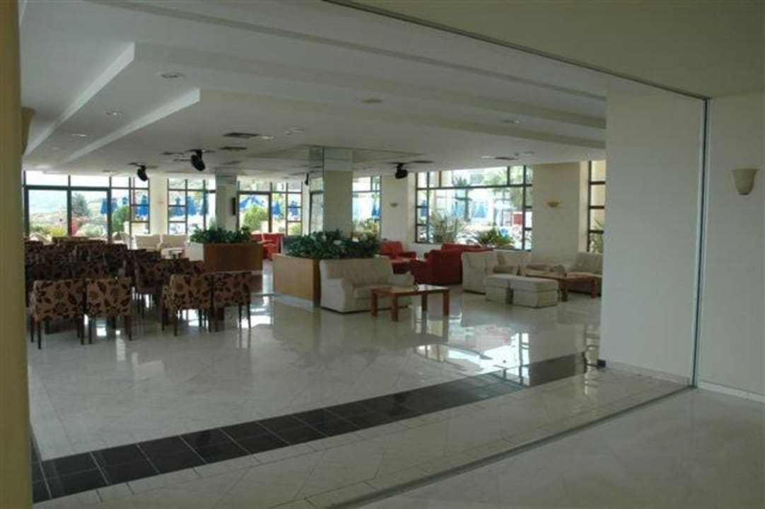 Lobbybar Grand Hotel Holiday Resort