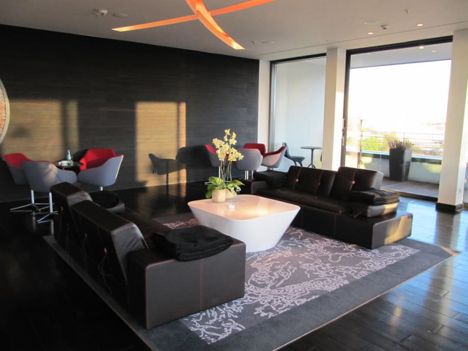 Lounge Raucherbereich Vienna House by Wyndham Andel's Berlin