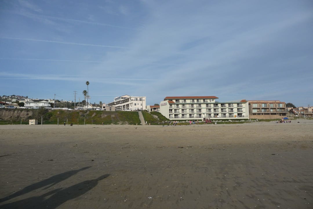 Hotel vom Strand aus, das vertikale Haus Edgewater Inn And Suites