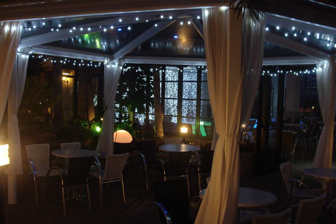 Pavillon vor der Bar Elba Castillo San Jorge & Antigua Suite Hotel