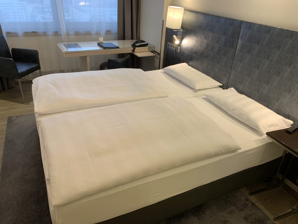 Zimmer Park Inn by Radisson Berlin Alexanderplatz