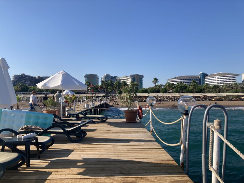 Strand Sherwood Exclusive Lara