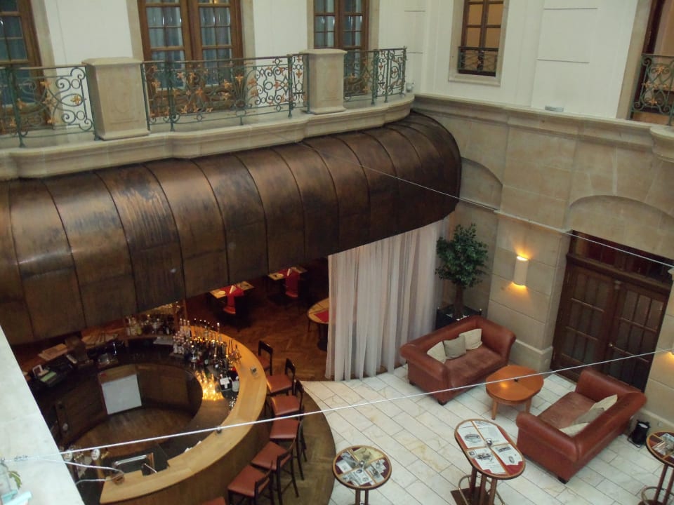 Ìnnenhof von der Gallerie aus Gewandhaus Dresden, Autograph Collection