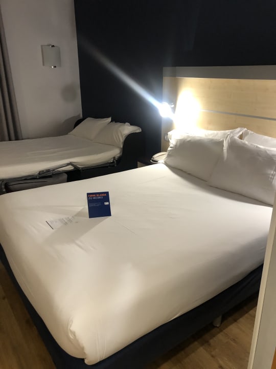Zimmer Hotel Holiday Inn Express Molins De Rei