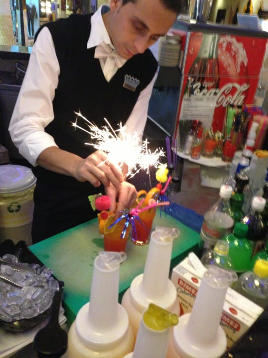 Die Cocktails waren Spitze Granada Luxury Okurcalar