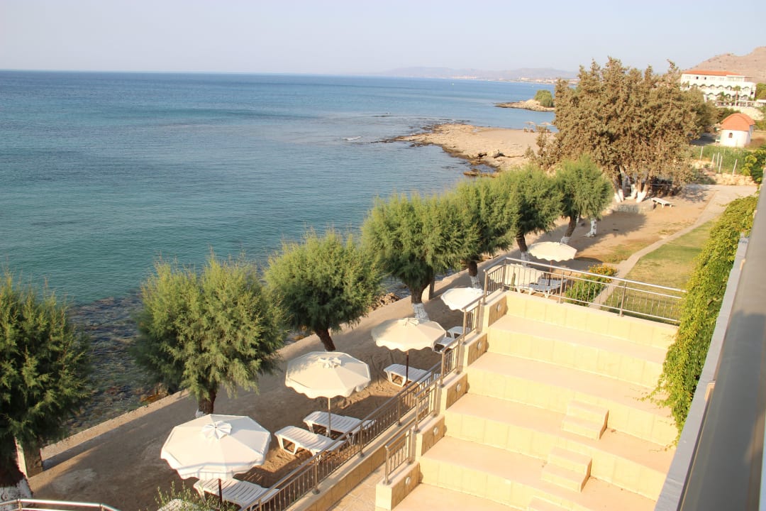 Ilyssion Hotel  Hotel Ilyssion