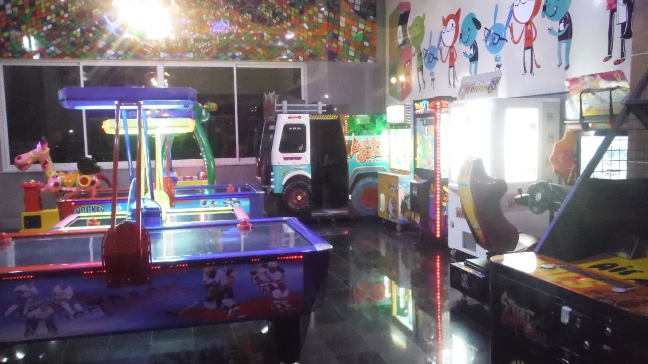 In der Spielhalle Crystal Sunset Pearl Collection