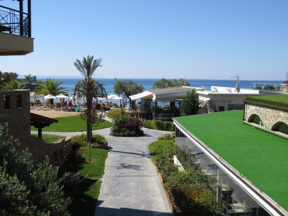 Blick vom Übergang Richtung Strand Anthemus Sea Beach Hotel & Spa