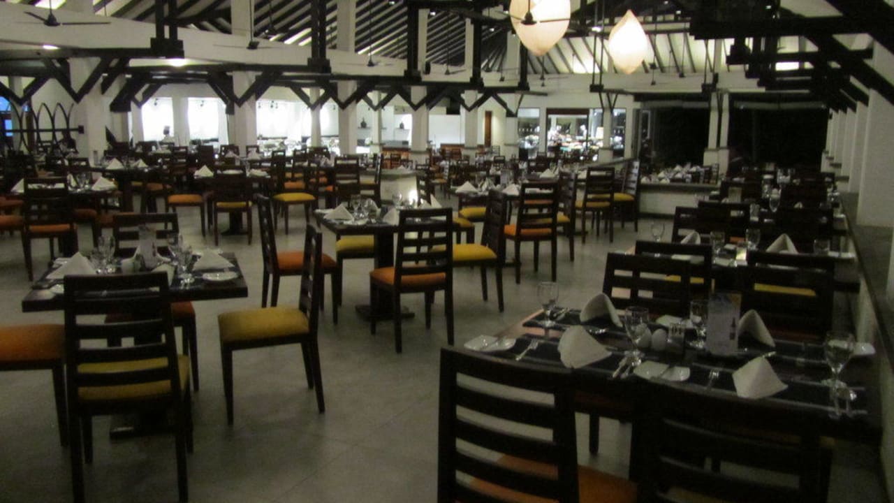 Das Restaurant kurz vor der Öffnungszeit Club Hotel Dolphin