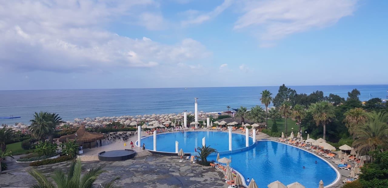 Pool Starlight Resort Hotel