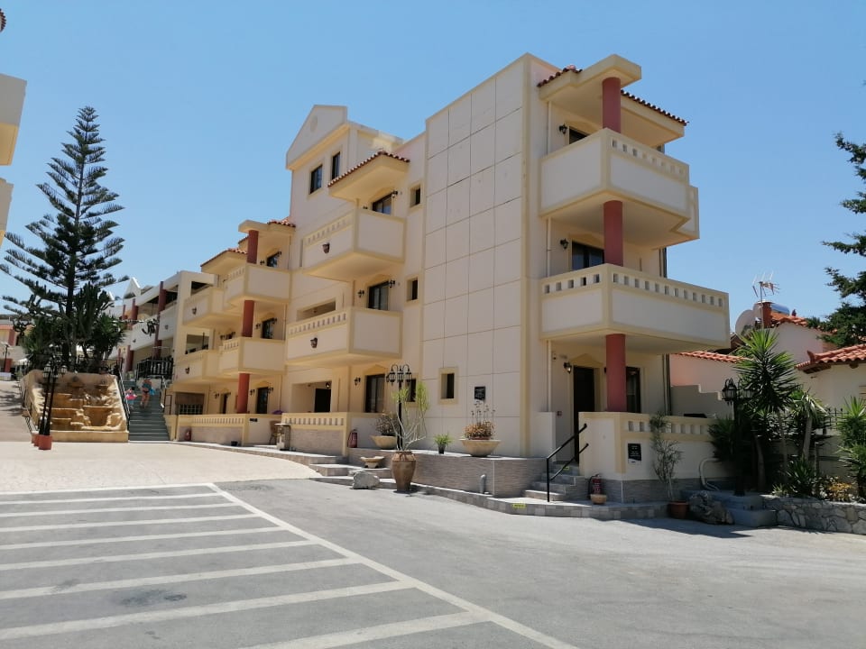 Außenansicht St Constantin Hotel