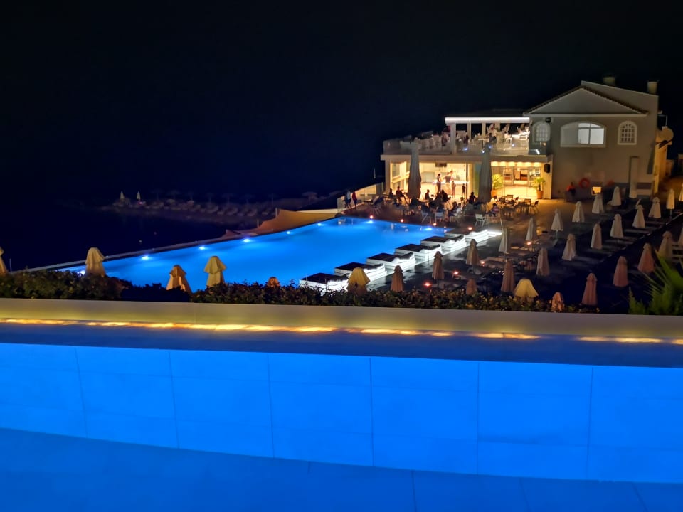 Pool Alexandra Beach Resort & Spa