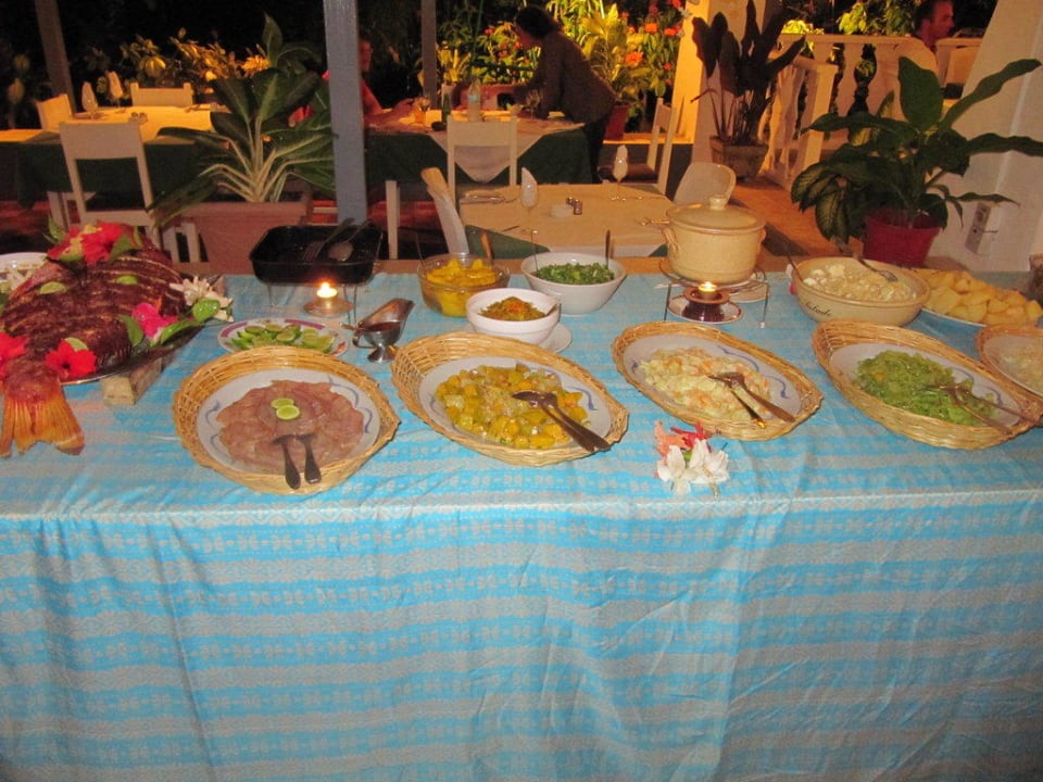 Buffet für die Gäste des Auberge D´Anse Boileau Auberge D'Anse Boileau