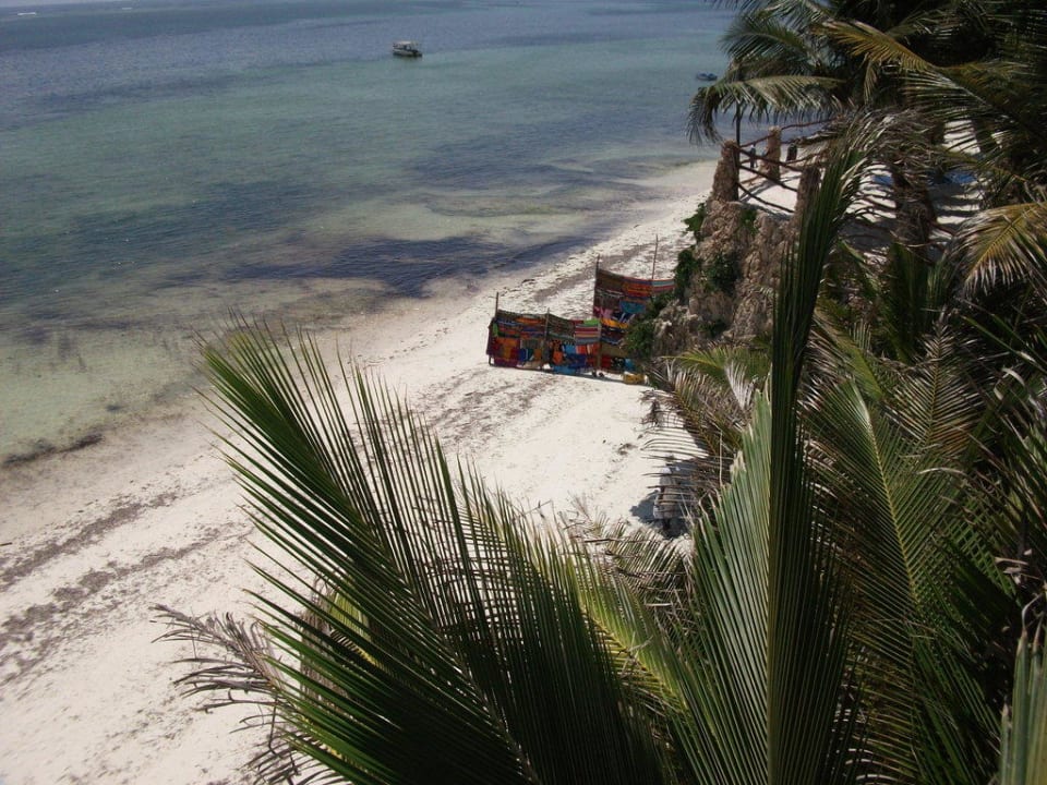 Strand Bahari Beach Hotel