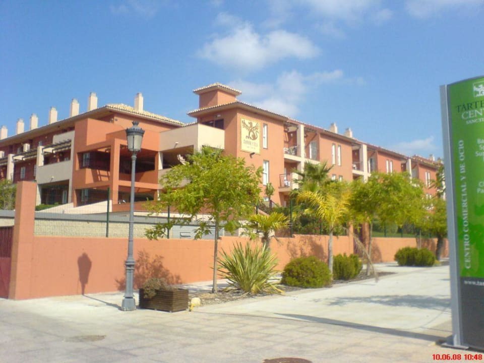 Aussenansicht Ost-Trakt Ilunion Sancti Petri