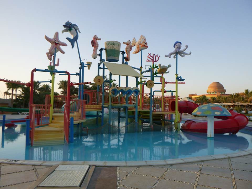 Pool Malikia Resort Abu Dabbab