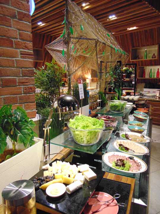 Gastro Movenpick Hotel & Convention Centre KLIA