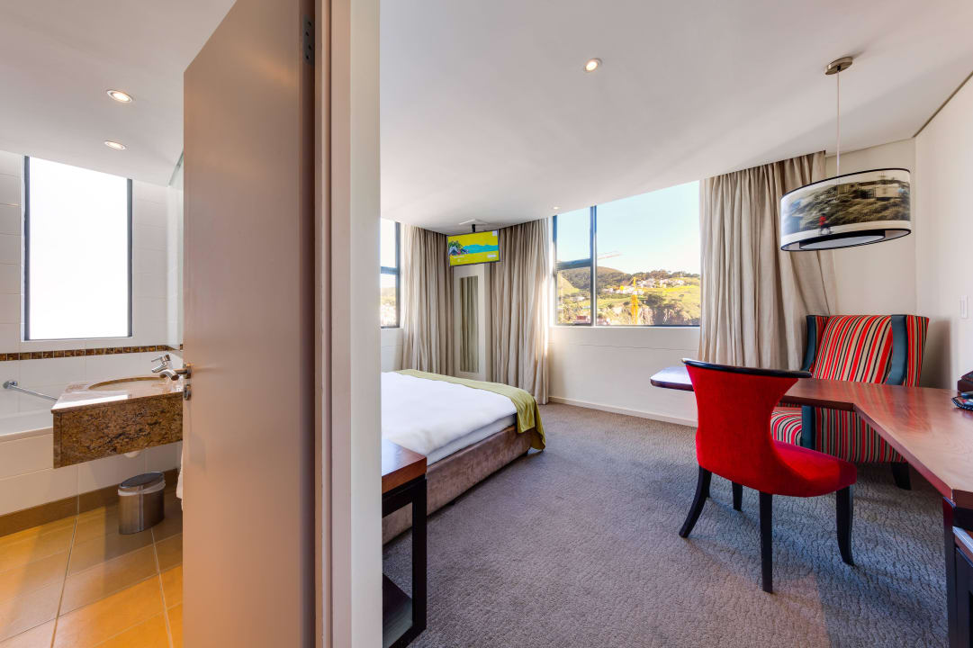Room Cresta Grande Cape Town