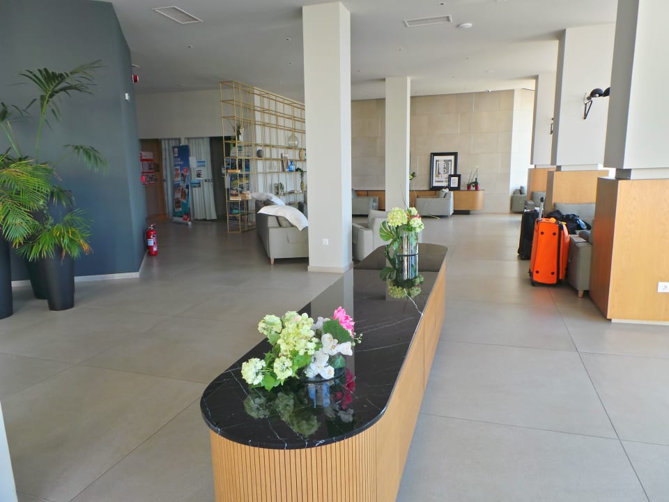 Lobby Akrathos Beach Hotel