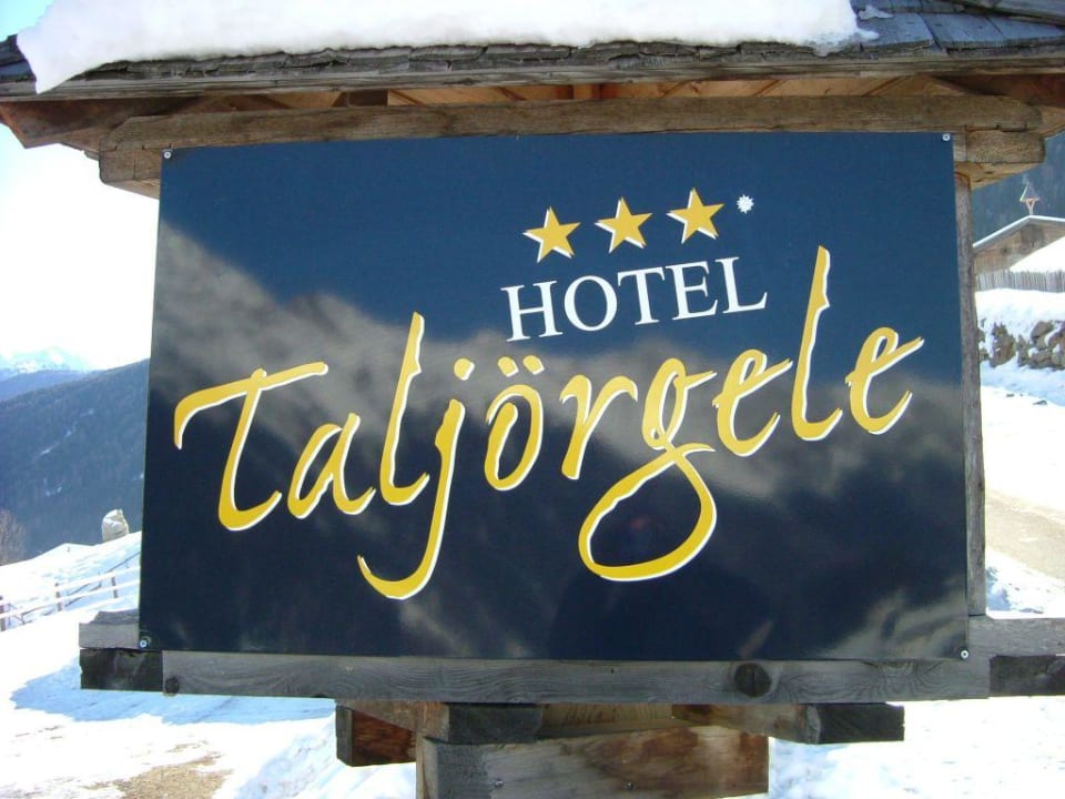 Wegweiser Panorama Resort Taljörgele