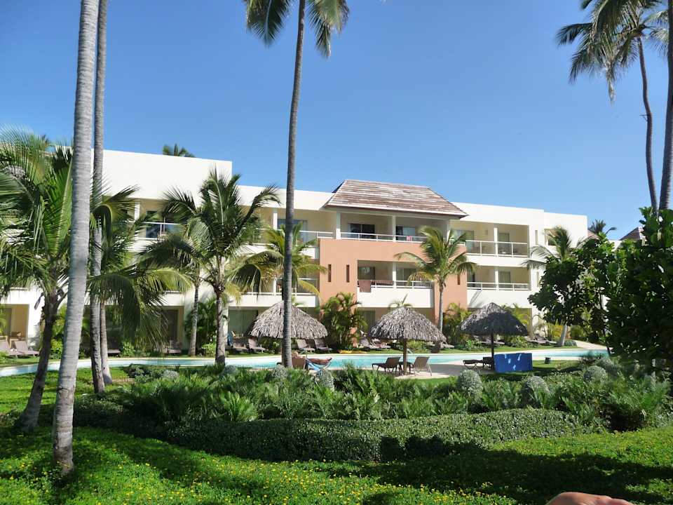 Garten & Gebäude Secrets Royal Beach Punta Cana - Adults only