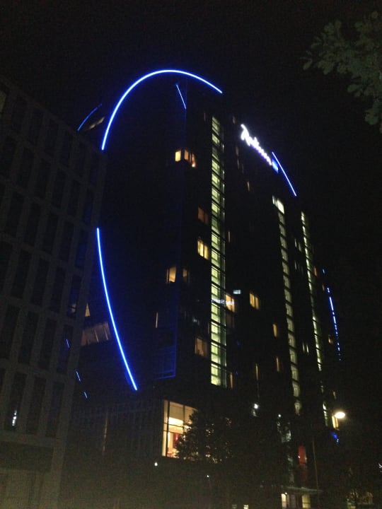 Außenansicht Radisson Blu Hotel Frankfurt