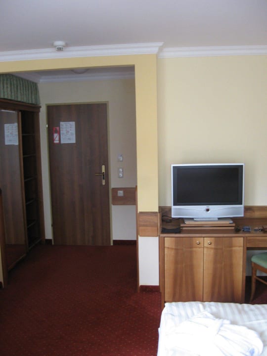 TV Hotel Österreichischer Hof