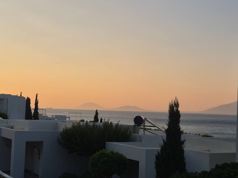 Zimmer Dimitra Beach Hotel & Suites