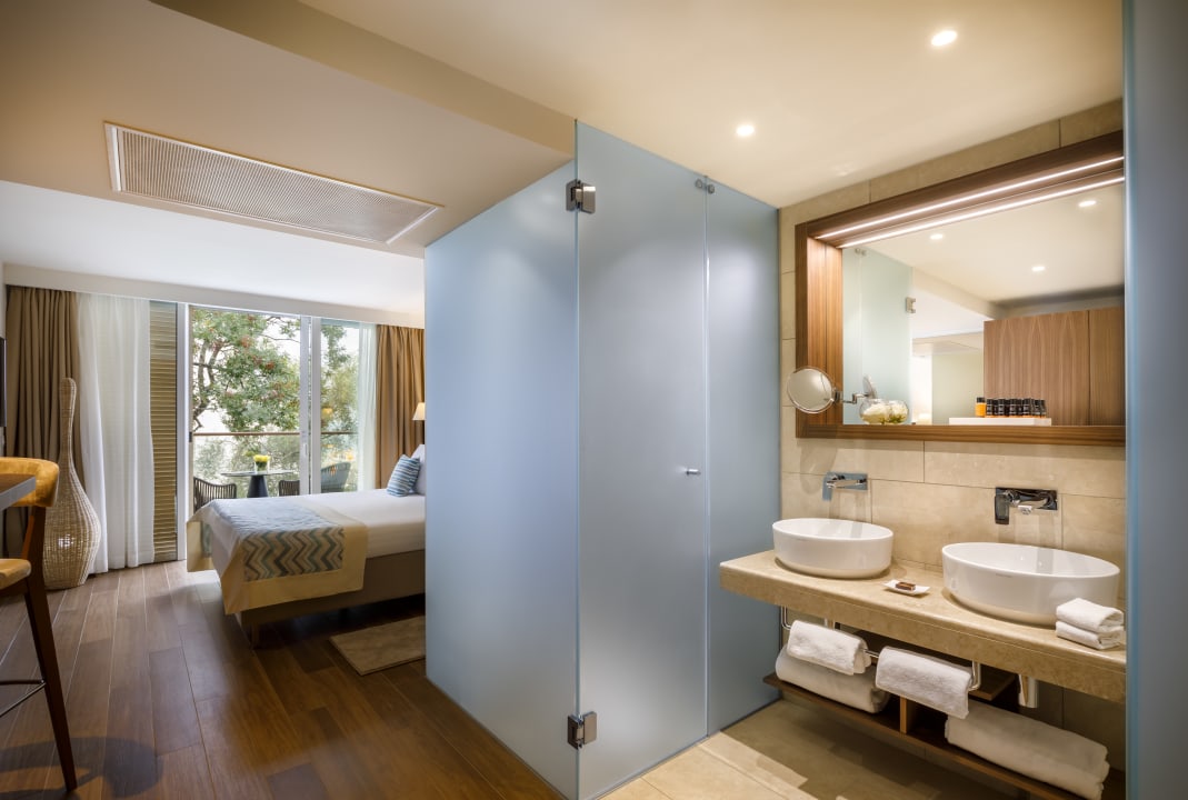 Zimmer Girandella Maro Suites & Villas