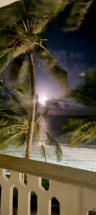 Ausblick Travellers Beach Hotel & Club